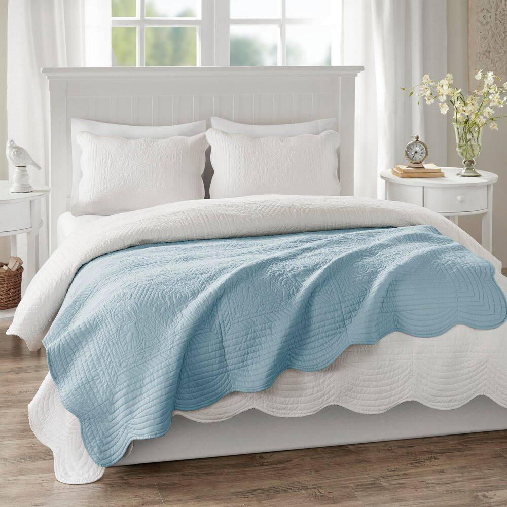 Madison Park Journey Oversized Quilted Throw with Scalloped Edges