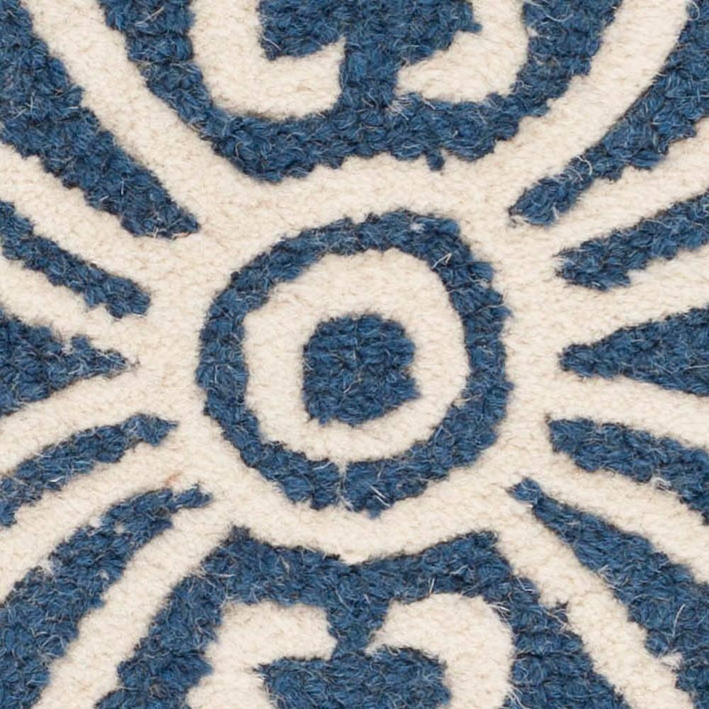 Cambridge CAM123 Hand Tufted Area Rug  - Safavieh