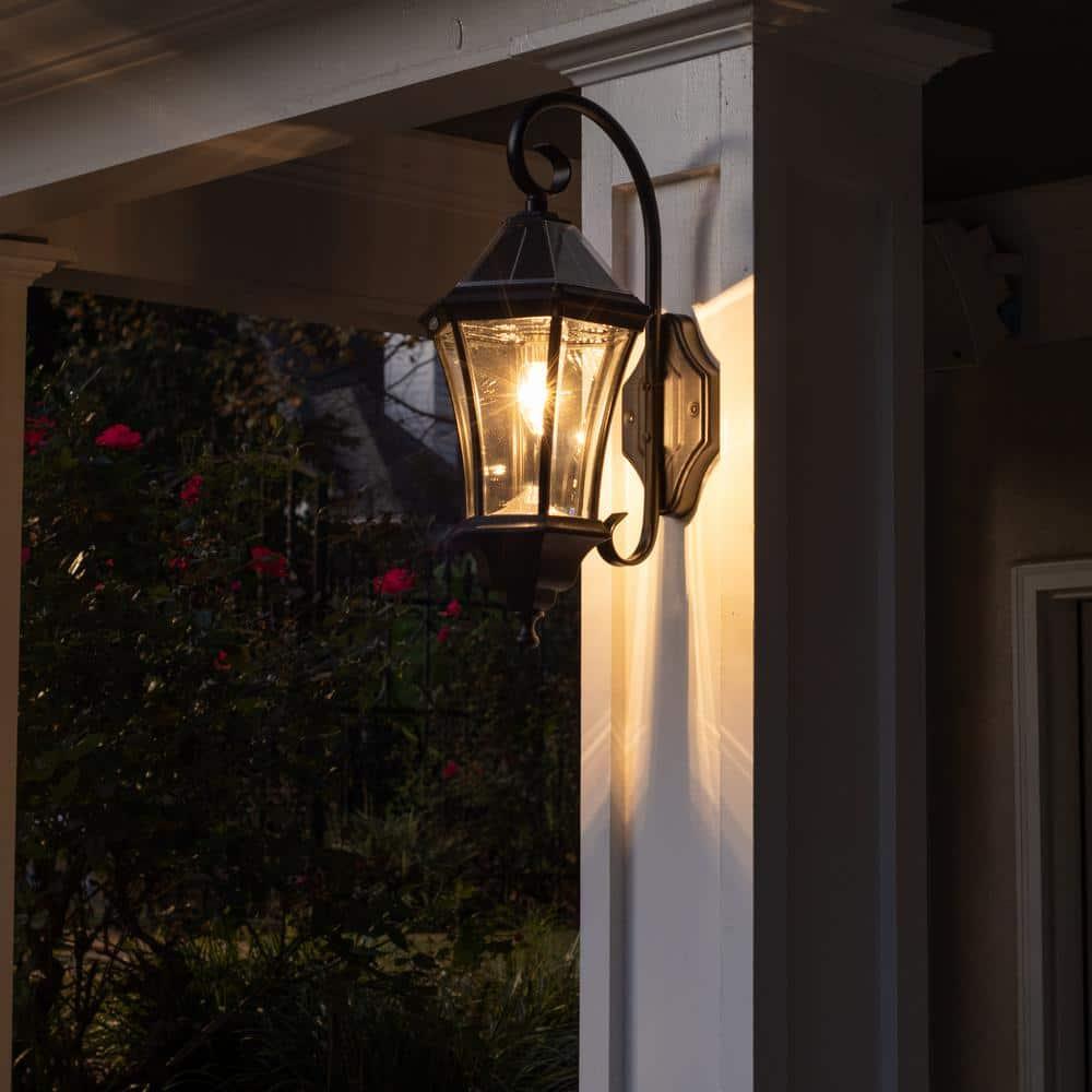 Gama Sonic Victorian Solar Wall Light, Outdoor Solar Lamp, Cast Aluminum Sconce, 150 Lumens Warm White LED, Black (94BM50010)