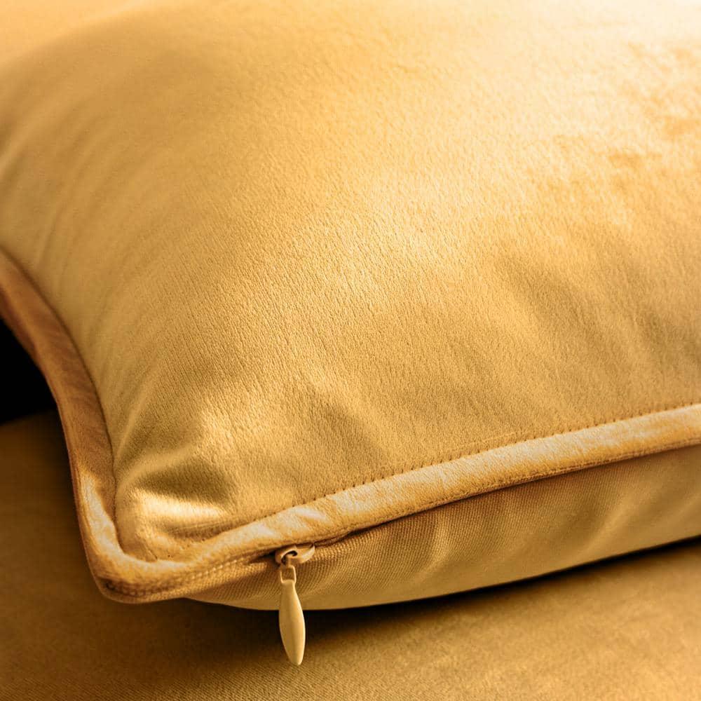 A1 Home Collections LLC Velvet Pillow Cover (Set of 2)