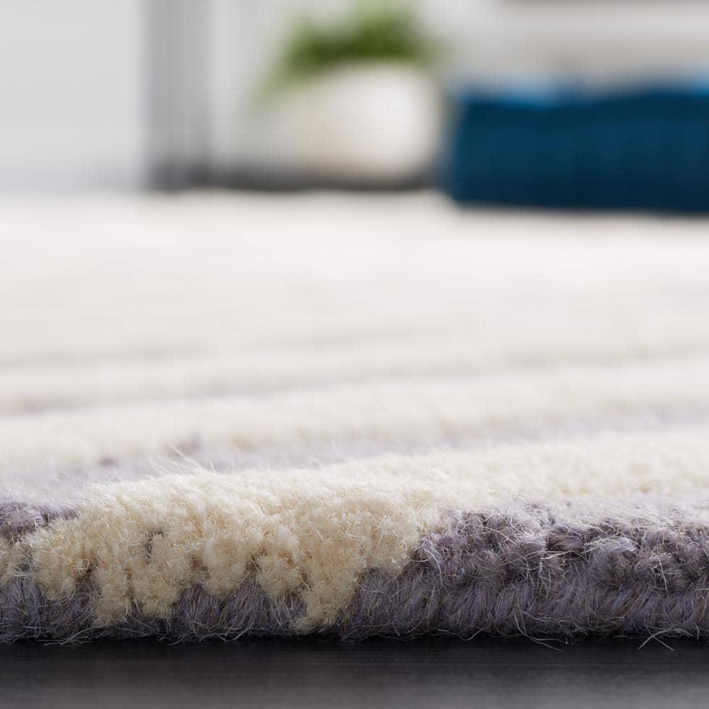 Cambridge CAM129 Hand Tufted Area Rug  - Safavieh