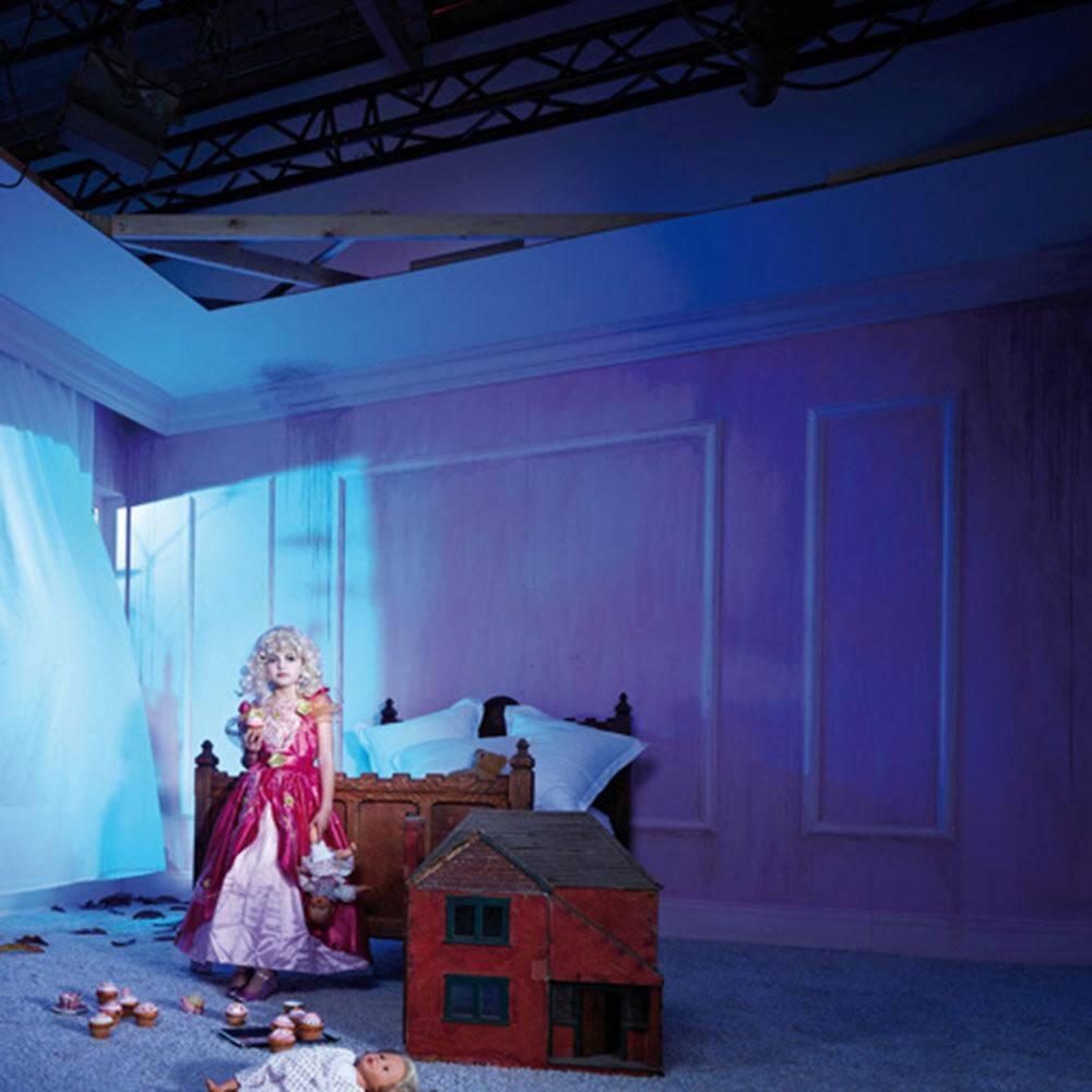 Orac Decor 7-3/4 in x 5-7/8 in x 78-3/4 in Primed White Plain Polyurethane Crown Moulding