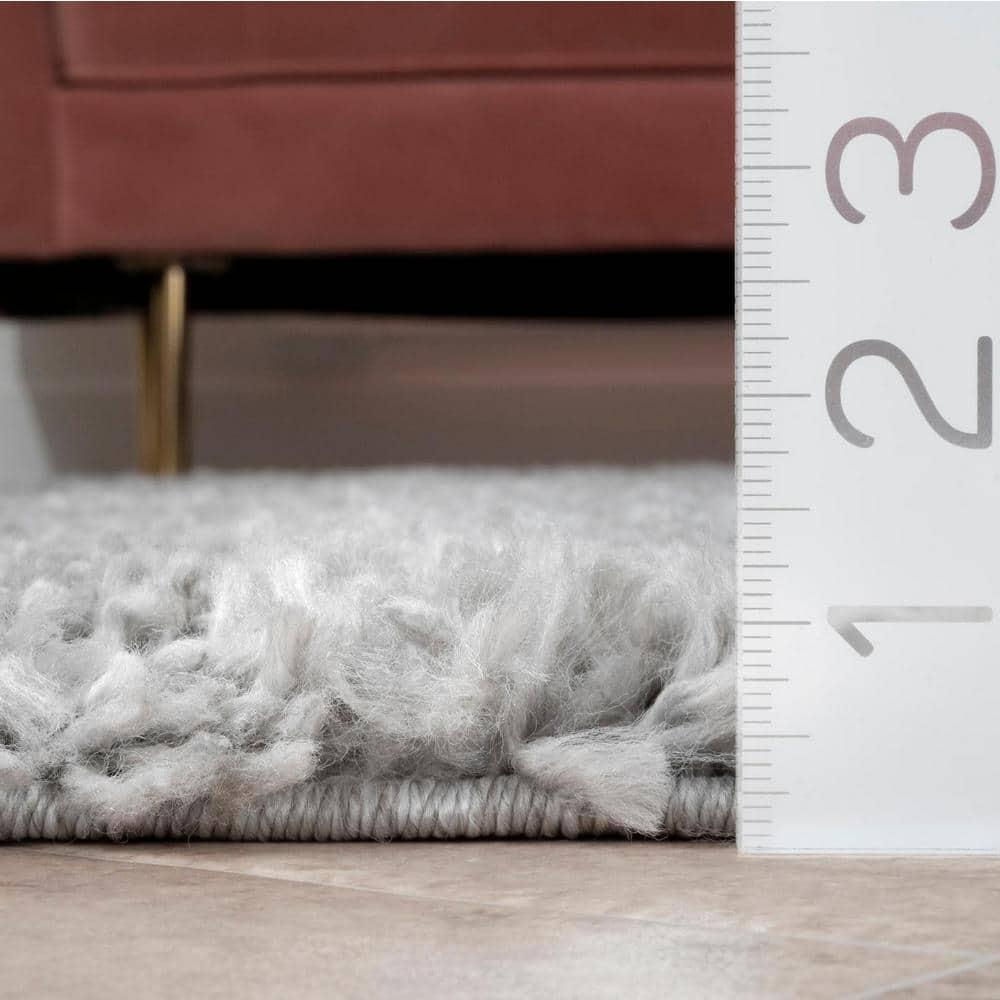 Nuloom Neva Solid 3x5 Accent Shag Indoor Area Rug for Living Room Bedroom Dining Room Nursery Entryway, Grey/Ivory