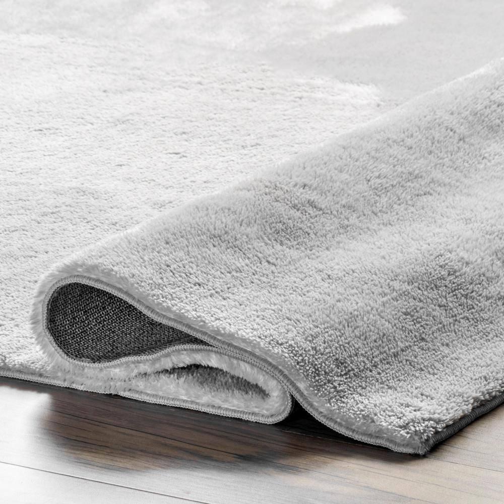 Nuloom Loni Cozy Plush Solid Pet Friendly Premium Machine Washable Shag Area Rug, 3' x 5', Light Grey