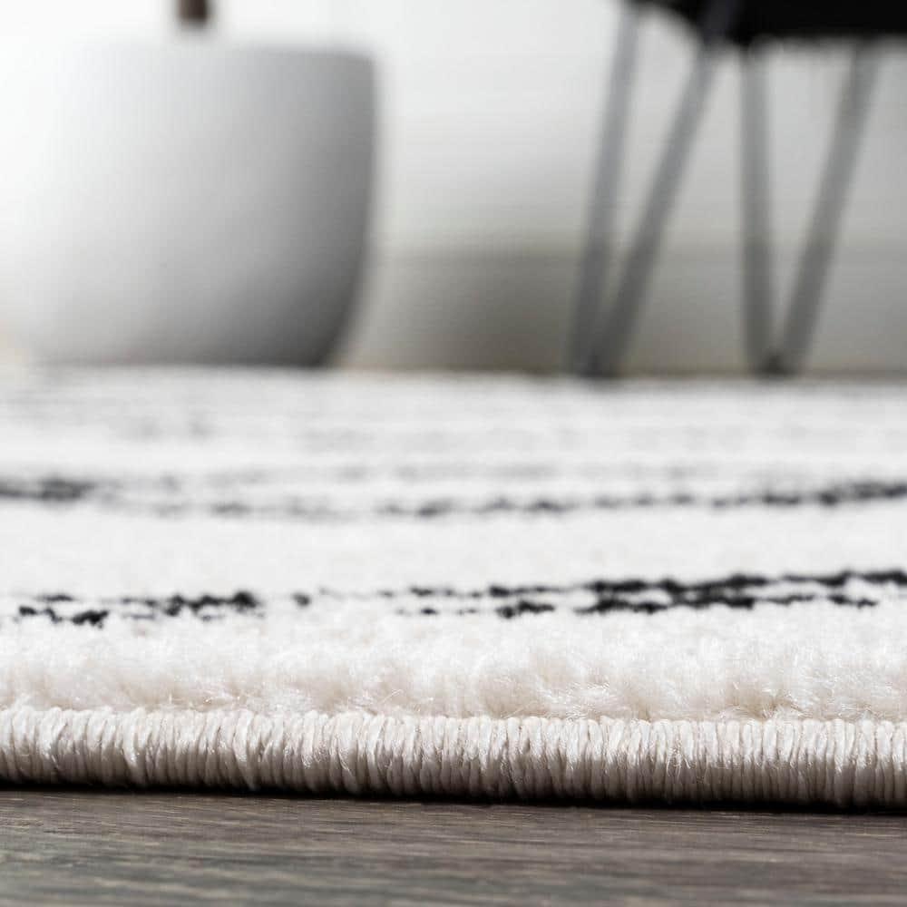 3'x5' Deia Moroccan Style Diamond Shag Area Rug, White/Black - JONATHAN Y
