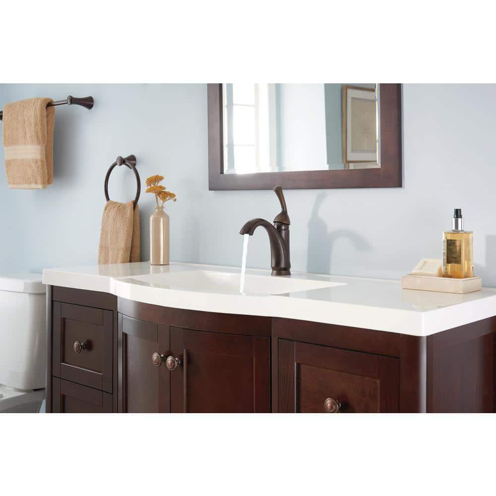 Haywood Single Hole Bathroom Faucet with Drain Assembly, Single Handle Bathroom Sink Faucet