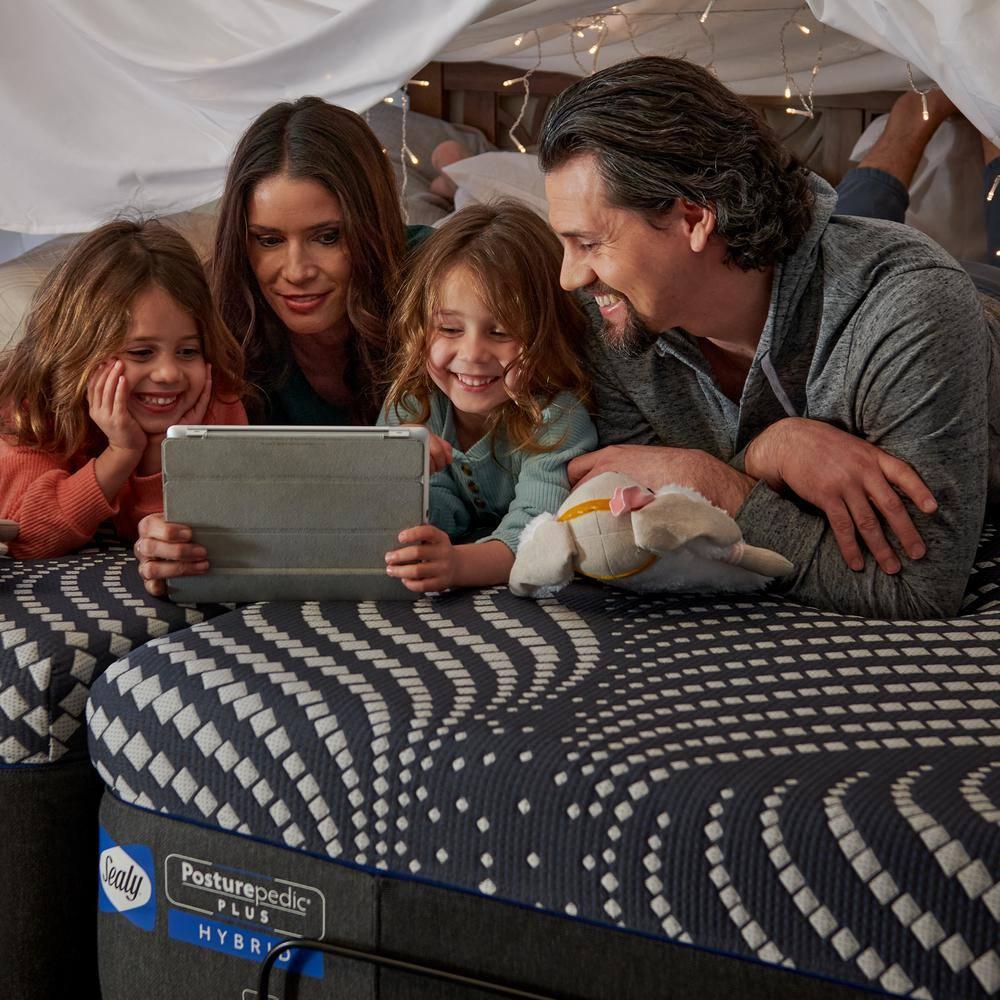 Sealy High Point 14" Soft Hybrid Mattress