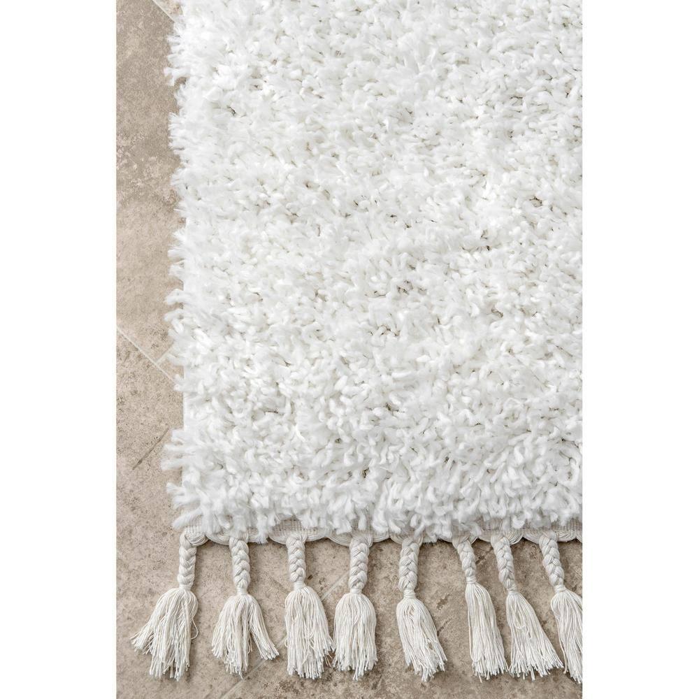Nuloom Neva Solid 5x8 Shag Indoor Area Rug for Living Room Bedroom Dining Room Nursery, Ivory