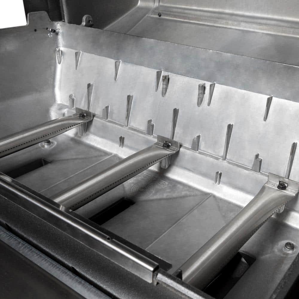 Broil King Signet 390 3-Burner Grill in Stainless Steel with Side Burner and Rear Rotisserie Burner