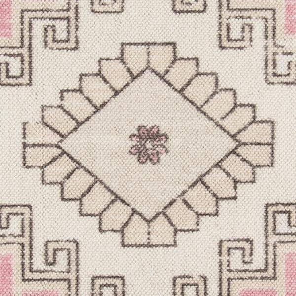 2'x3' Anatolia Owen Accent Rug Pink - Momeni: Traditional Wool & Nylon Low Pile Medallion Indoor Area Rug