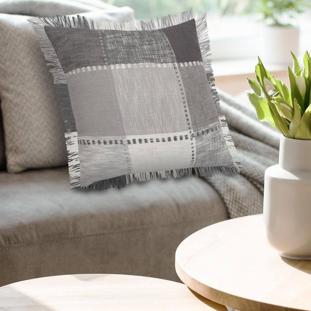 Woven Paths Charles Casual Cabin Fringed Throw Pillow, Patchwork, 20" x 20"