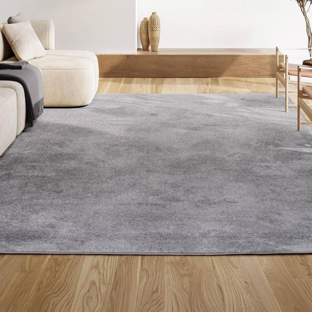 5'x8' Haze Solid Low-Pile Area Rug, Light Gray - JONATHAN Y