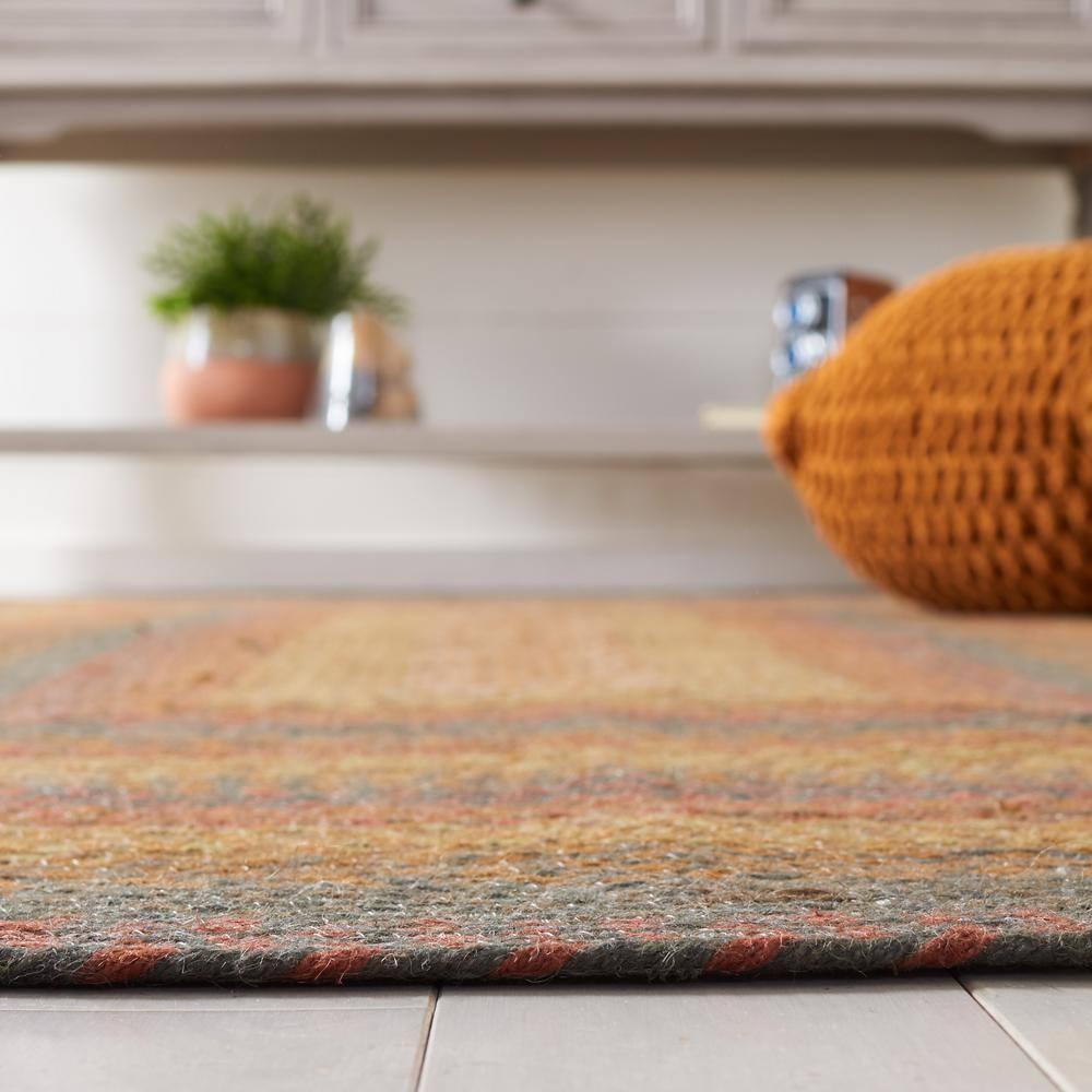 Braided BRD652 Flat Weave Indoor Area Rug - Green/Rust - 6'x6' - Safavieh