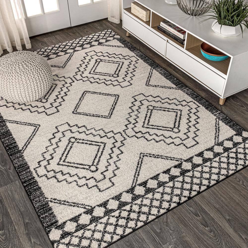 JONATHAN Y Amir Moroccan Beni Souk Cream/Black 4 ft. x 6 ft. Area Rug