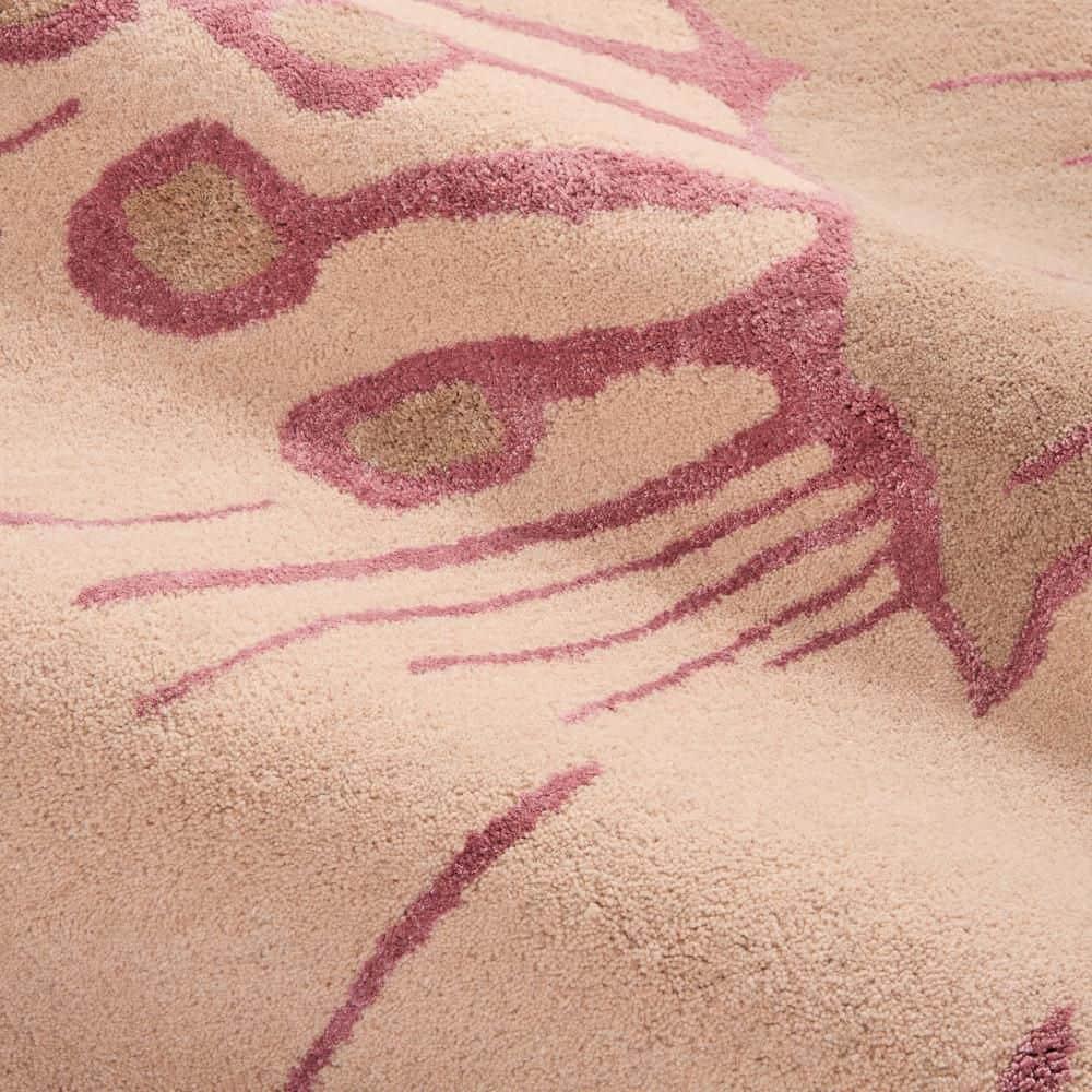 NICOLE MILLER NEW YORK Flora Grandeur Bloom Handcrafted Wool Area Rug Rose