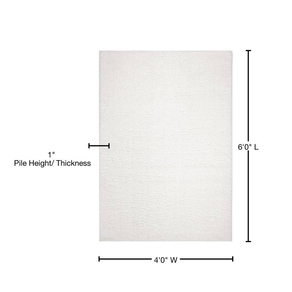 SAFAVIEH August Carlene Solid Plush Shag Area Rug, White, 4' x 6'