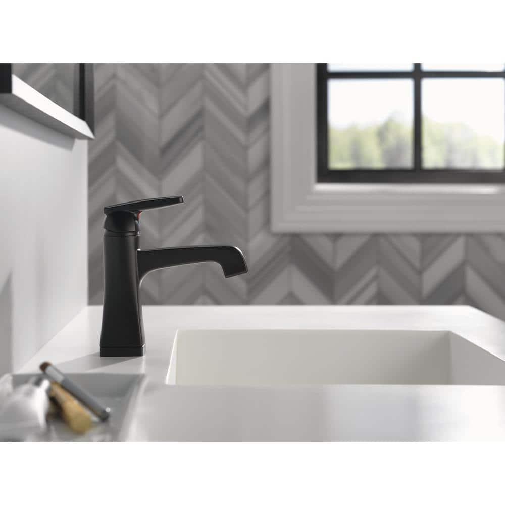 Ashlyn Single Hole Bathroom Faucet with Drain Assembly, Single Handle Bathroom Sink Faucet