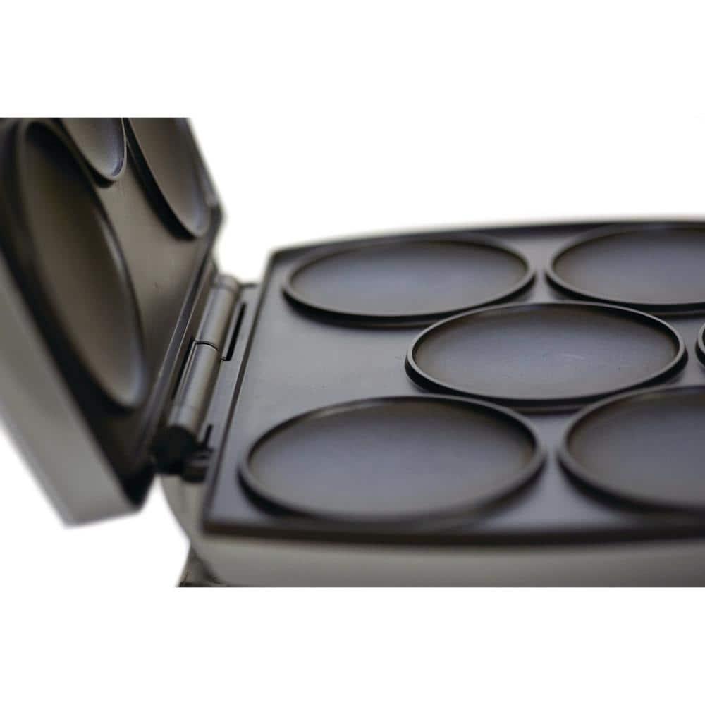 Brentwood AR-136 6 Piece Non-Stick Arepa Maker