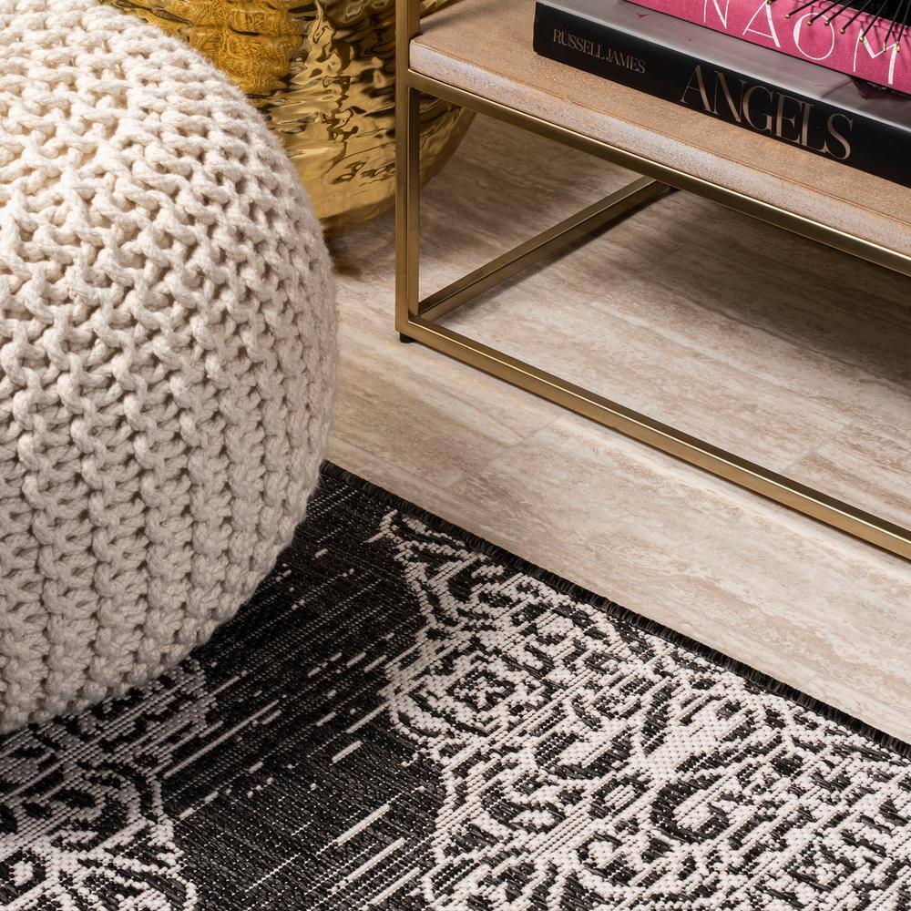 JONATHAN Y SMB121B-5 Tuscany Ornate Medallions Black/Ivory 5 ft. x 8 ft. Indoor/Outdoor Area Rug, Casual, Pet Friendly, Stain Resistant, Easy to Clean, for Patio, Living Room; Kitchen, Bedroom