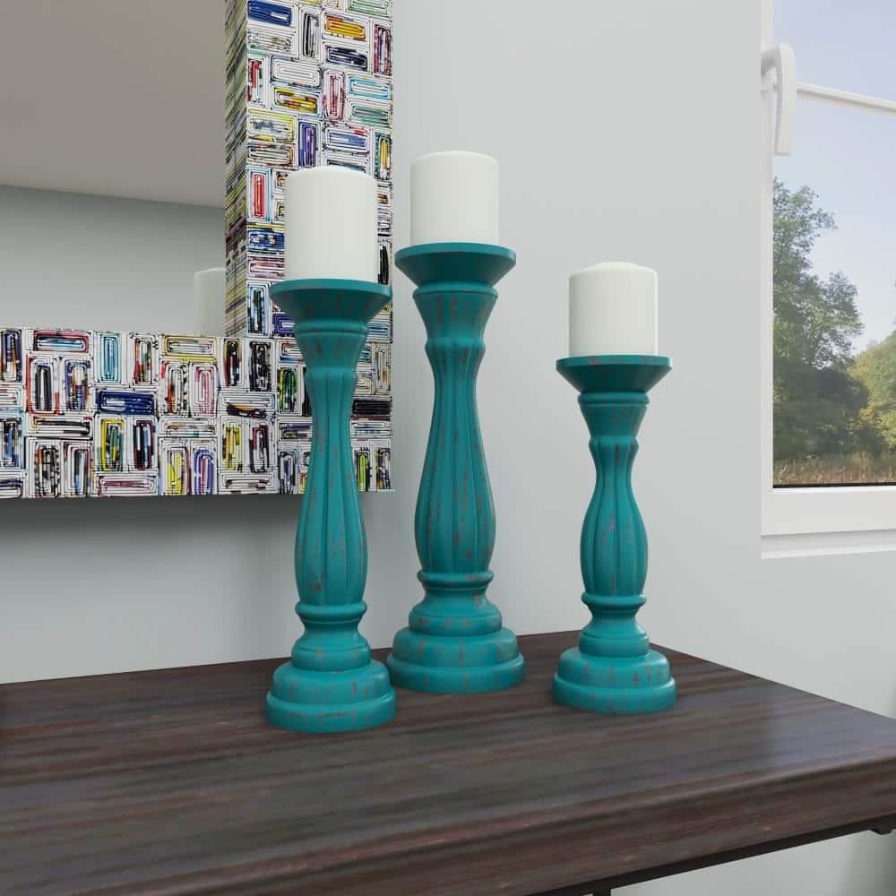 DecMode 3 Candle Blue Wooden Distressed Turned Pillar Candle Holder, Set of 3