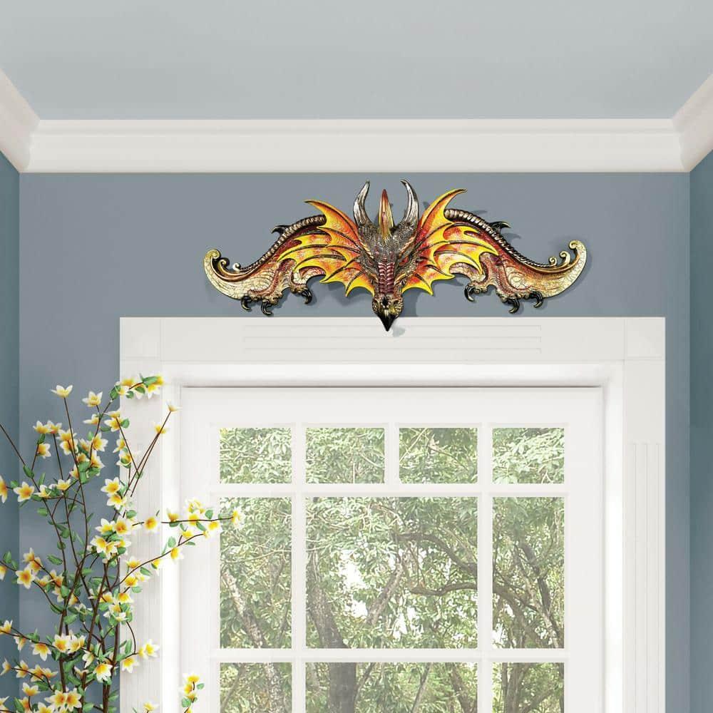 Design Toscano The Dragon of Kingsbridge Manor Pediment