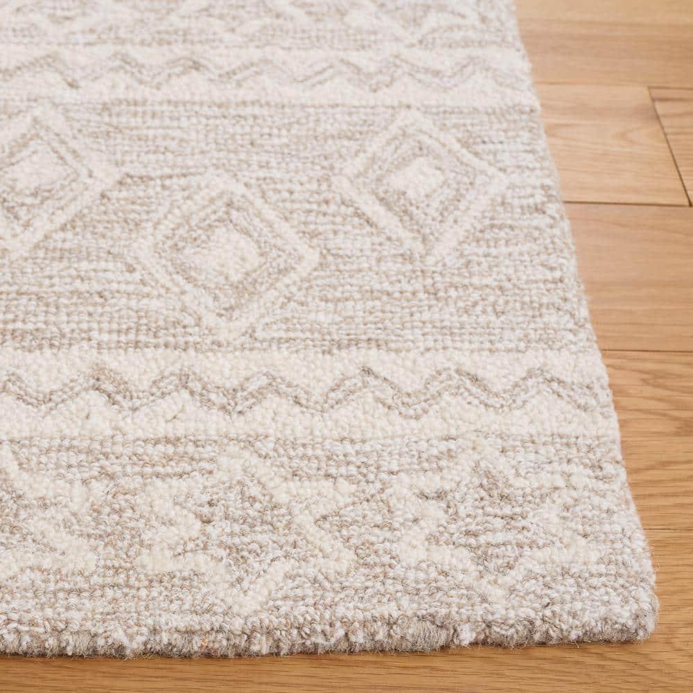 Micro-Loop MLP501 Hand Tufted Indoor Accent Rug - Beige/Ivory - 2'6"x4' - Safavieh