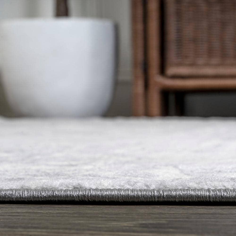 8' X 10' Modern Persian Vintage Moroccan Medallion Area Rug, Light Gray - JONATHAN Y