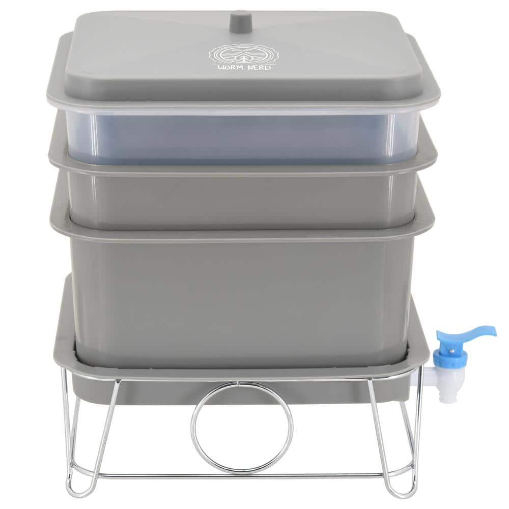 4 Gallons Plastic Worm Bin with Latching Lid
