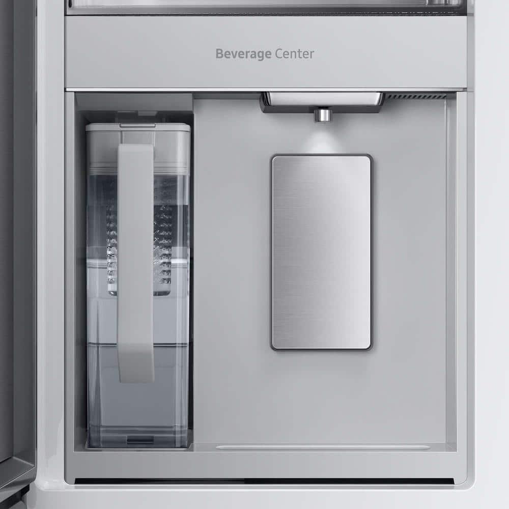 Bespoke 4-Door French Door Refrigerator (23 cu. ft.) with Beverage Center™