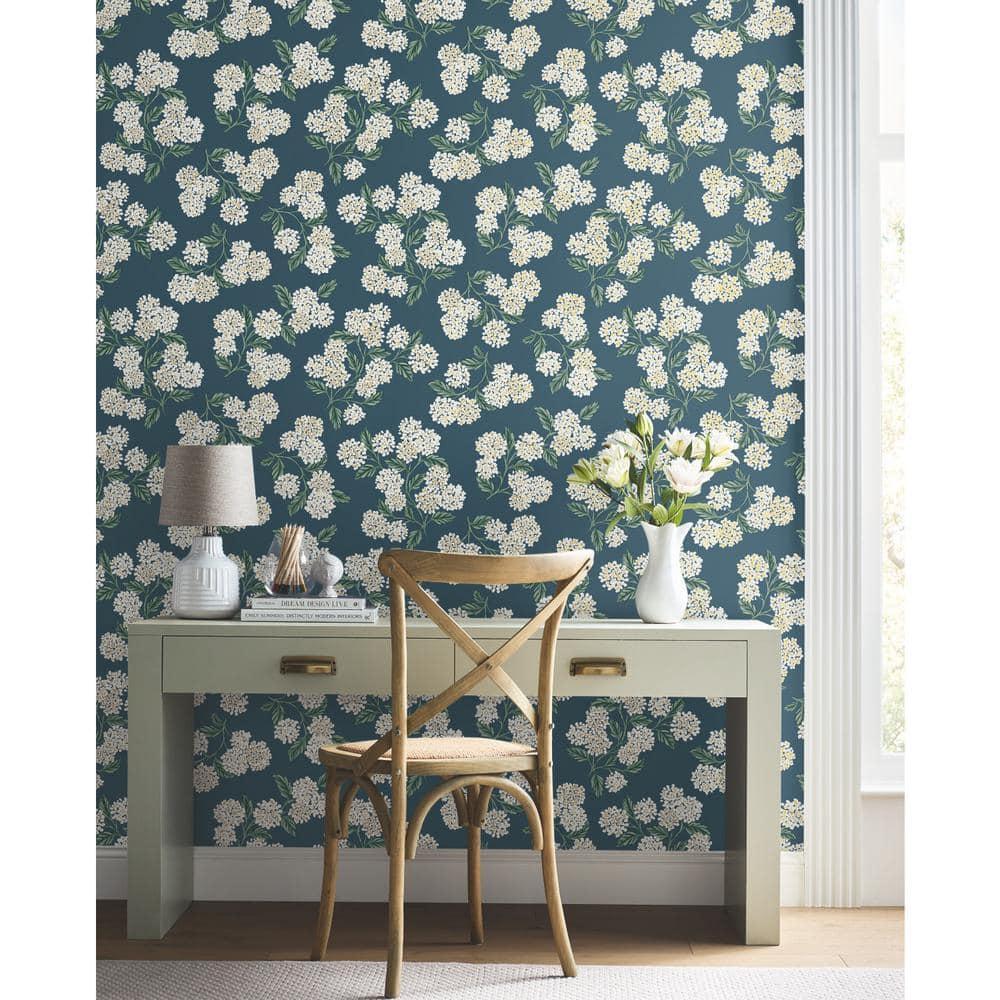 Rifle Paper Co. Hydrangea 27' x 27" Wallpaper