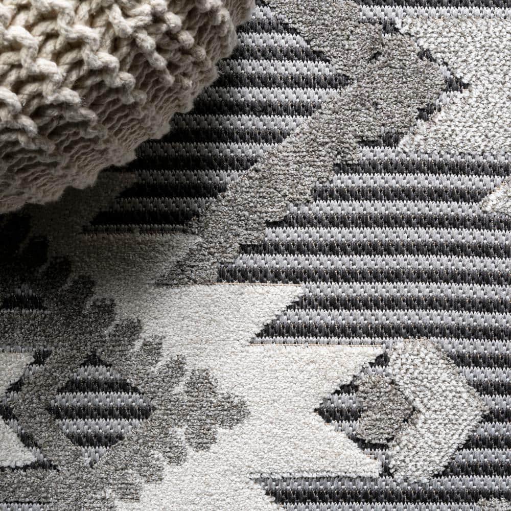 2'x10' Sumak High-Low Pile Neutral Diamond Kilim Indoor/Outdoor Runner Rug, Gray/White/Black - JONATHAN Y