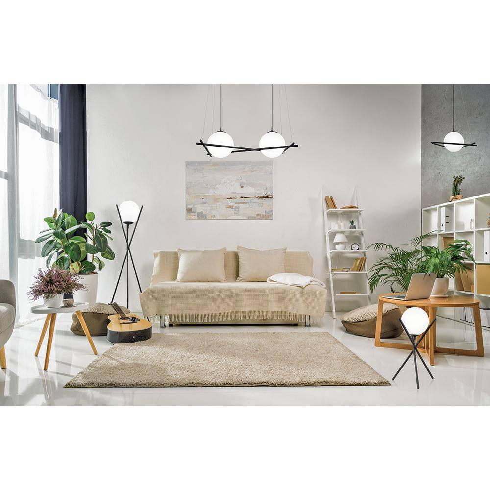 Hays Metal Tripod Lamp