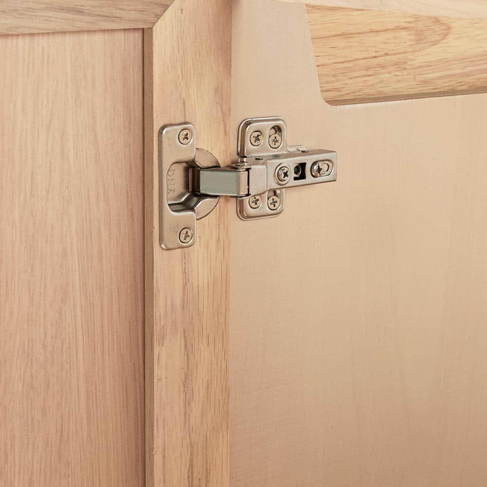 Kelly 66 in. W x 22 in. D x 36 in. H Single Bath Vanity in Oak with Carrara White Quartz Top