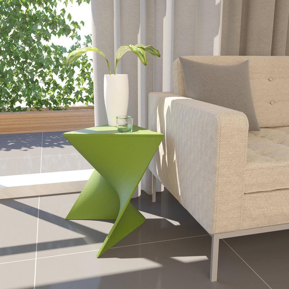 LeisureMod Randolph Triangular Side Table