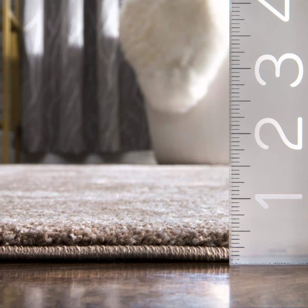 Nuloom Verona Oriental/Persian 4x6 Indoor Area Rug for Living Room Bedroom Dining Room Kitchen, Brown/Off White