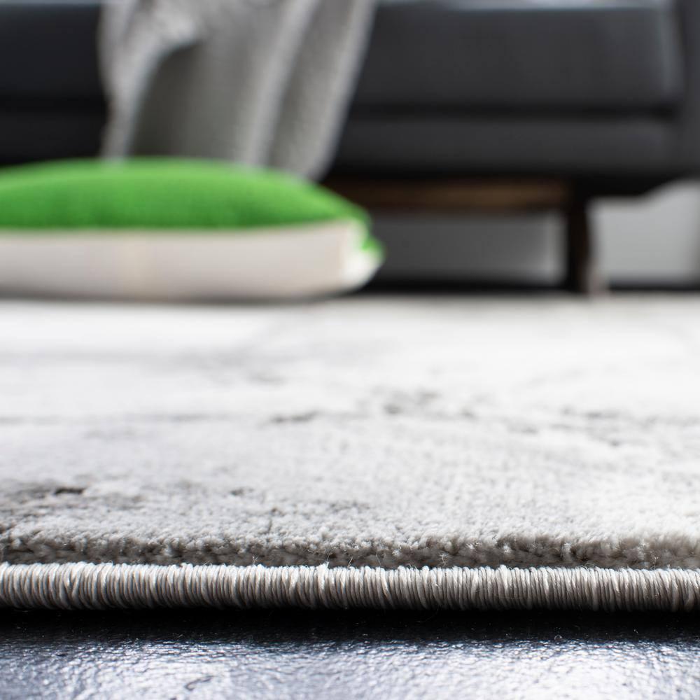 Craft CFT877 Loomed Indoor Runner Rug - Grey/Silver - 2'3"x22' - Safavieh