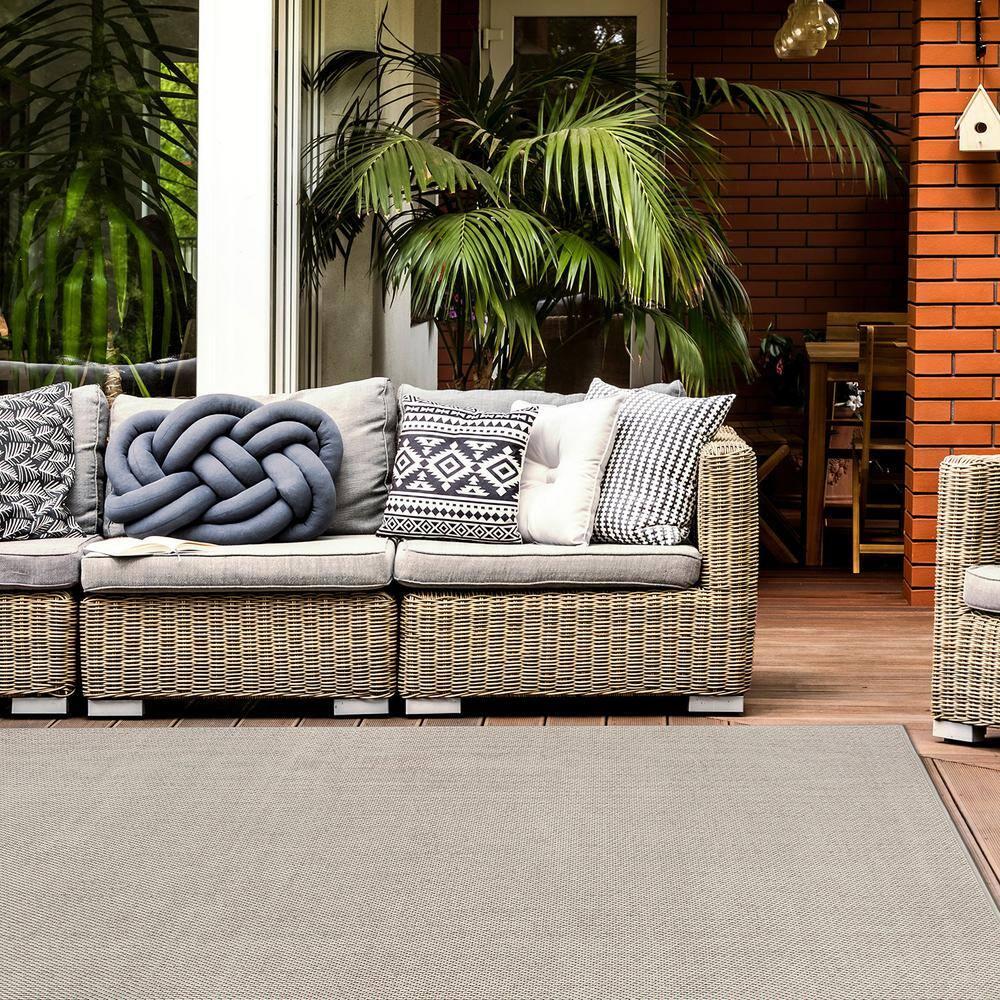 World Rug Gallery Solid Contemporary Indoor/Outdoor Area Rug - Ivory 5' x 7'