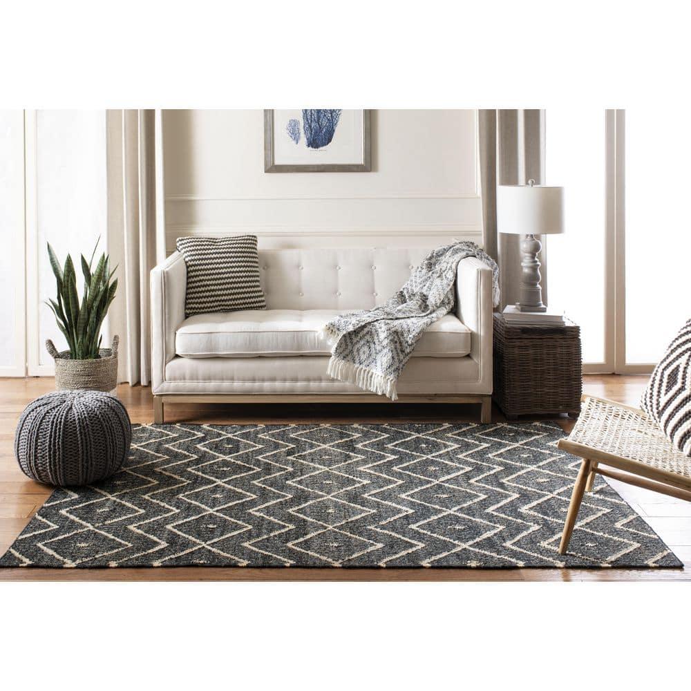 Kilim KLM750 Hand Loomed Area Rug - Charcoal/Natural - 6'x9' - Safavieh.