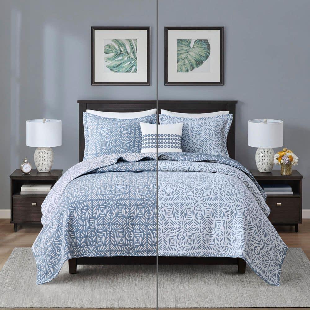 Madison Park Signature Madison Park Signature Harmony Oversized Reversible Matelasse Quilt Set with Throw Pillow