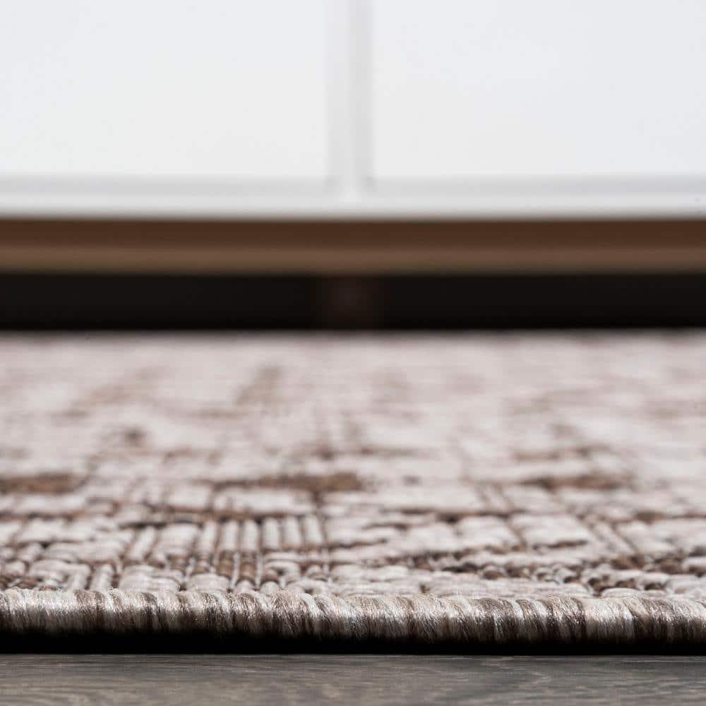 8'x10' Tokay Bohemian Geometric Indoor/Outdoor Area Rug, Beige/Brown - JONATHAN Y