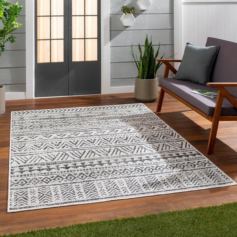Livabliss Eagean Global Indoor/Outdoor Area Rug,5'3" x 7'7",Charcoal