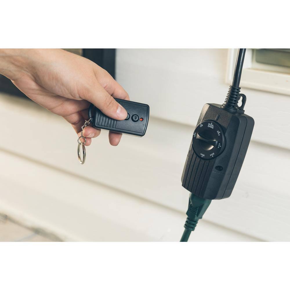 Woods 2001WD Outdoor 24 Hour Dusk until Dawn Outlet w/Photocell Light Sensor