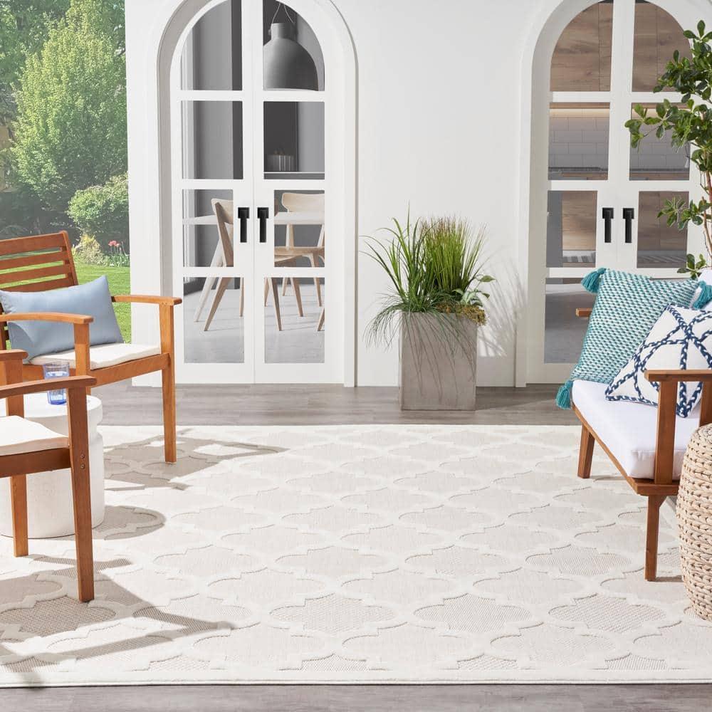 Nourison Easy Care 7' x 10' Ivory/White Indoor/Outdoor Rug