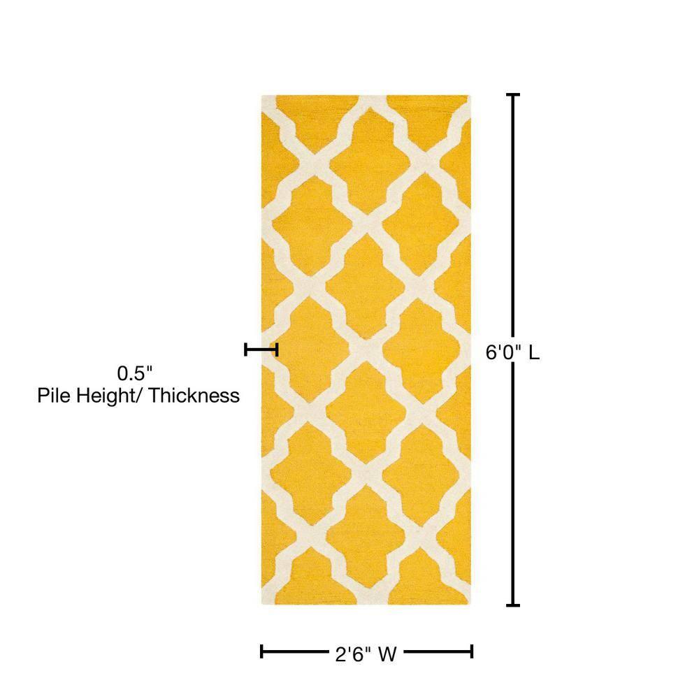 SAFAVIEH Cambridge Liam Geometric Wool Runner Rug, Gold/Ivory, 2'6" x 6'