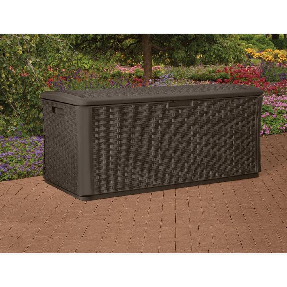 Suncast Suncast 134 Gallon Water Resistant Lockable Deck Box