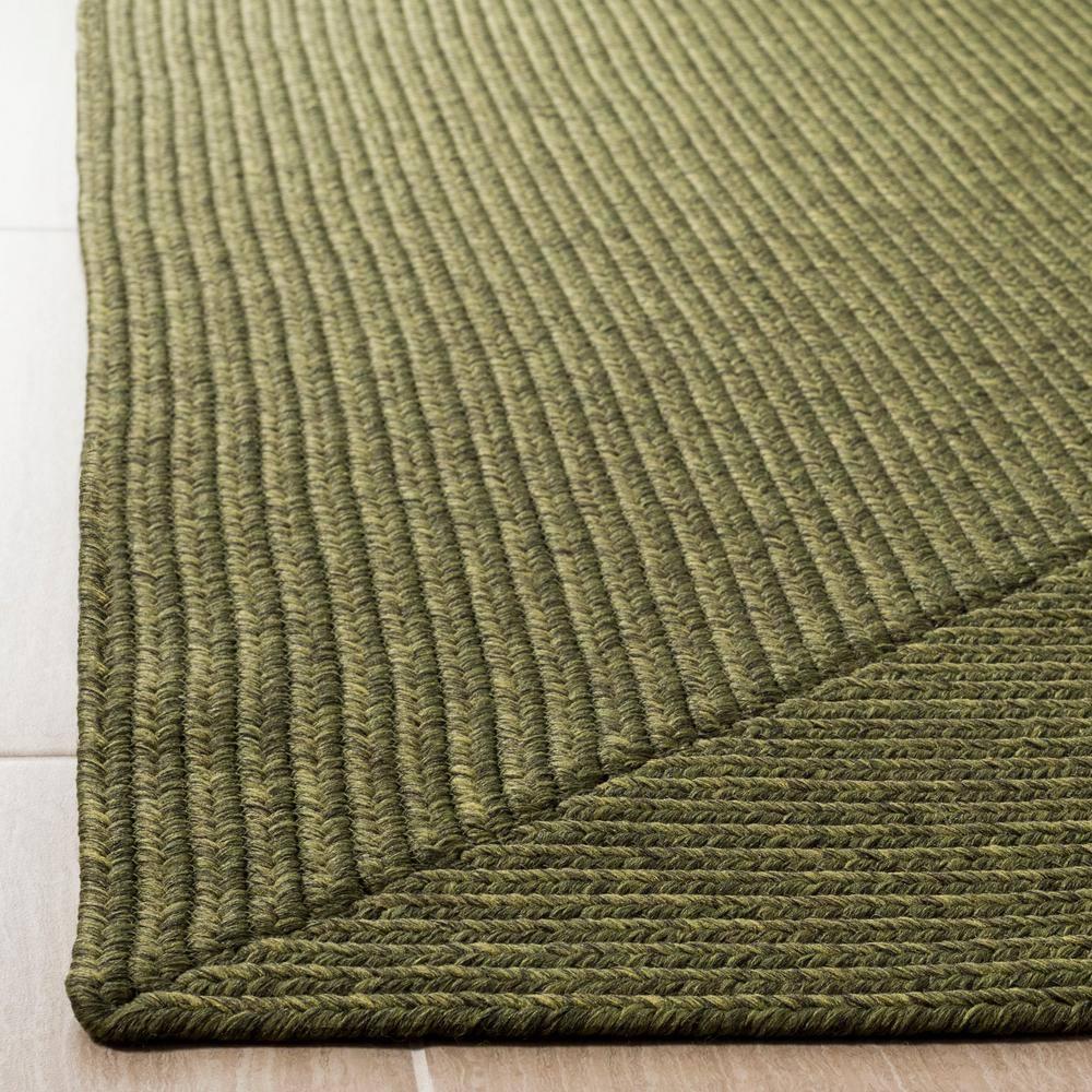 Braided BRD315 Hand Woven Area Rug - Green - 4'x4' - Safavieh.