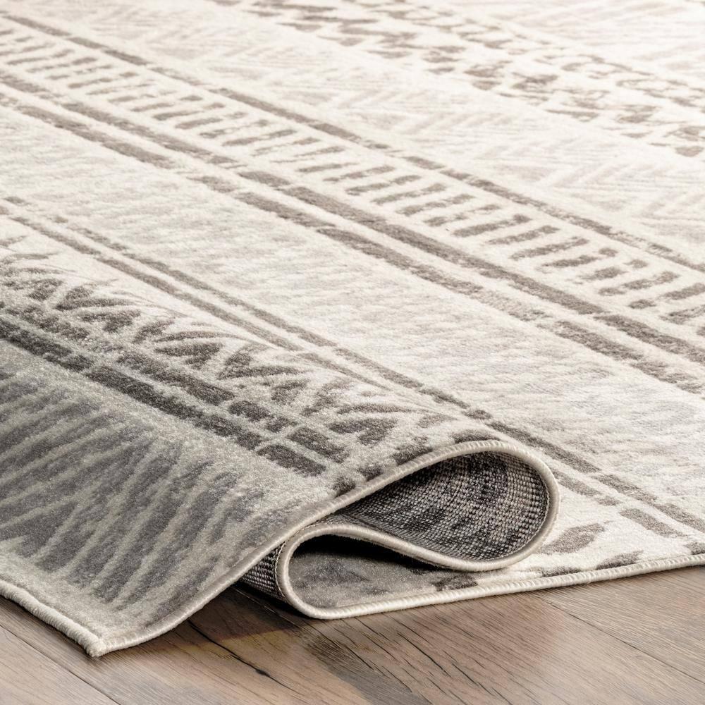 Nuloom Chloe Geometric 5x8 Indoor Area Rug for Living Room Bedroom Dining Room Kitchen, Light Grey/Ivory