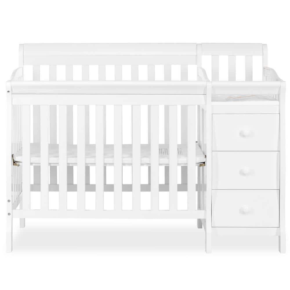 Dream On Me Jayden 4-in-1 Mini Convertible Crib and Changer