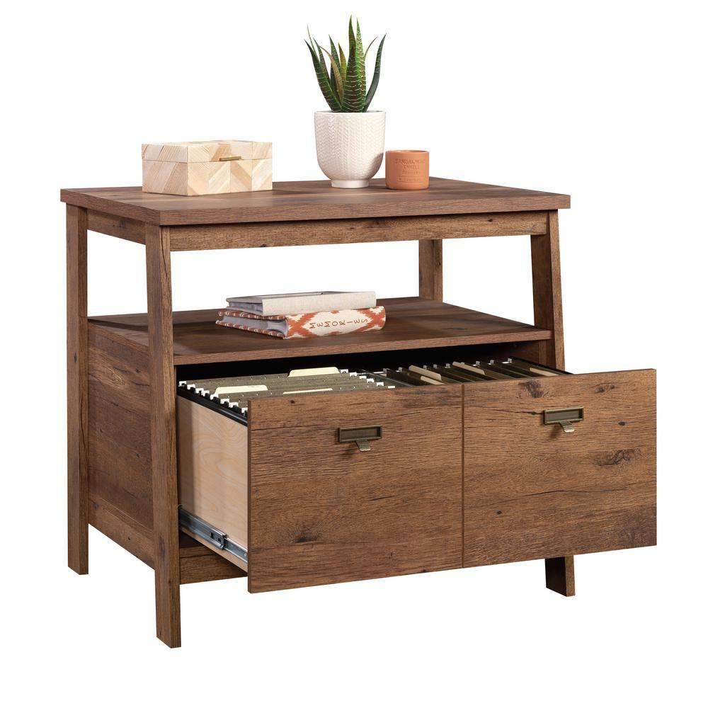 Crafters and Weavers Trestle Accent