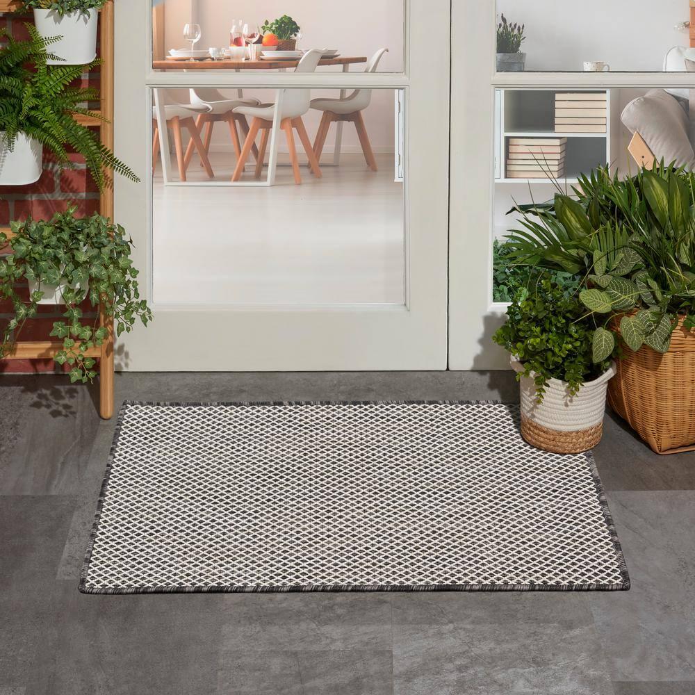 Nourison Courtyard COU01 Indoor/outdoor Area Rug - Ivory Charcoal 2' x 3'
